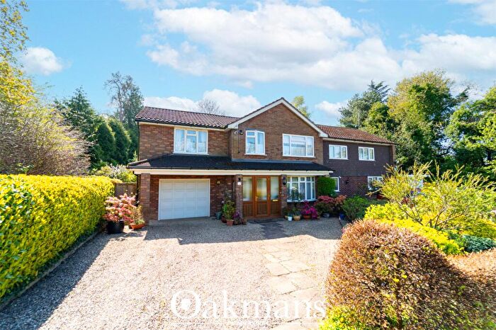 4 Bedroom Semi-Detached House For Sale In Leasowes Park, Halesowen, B62