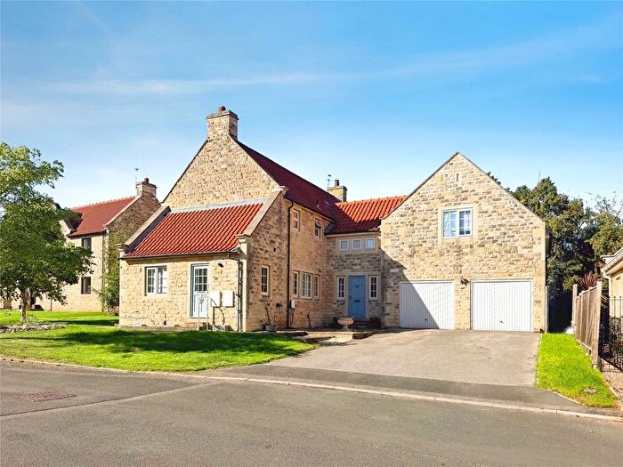 6 Bedroom Detached House For Sale In The Paddocks, Cusworth, Doncaster, South Yorkshire, DN5