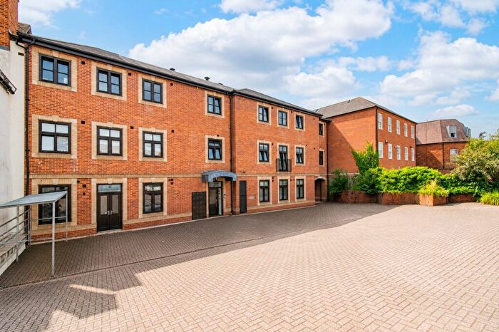 1 Bedroom Apartment For Sale In Pelican Lane, Newbury, Berkshire, RG14