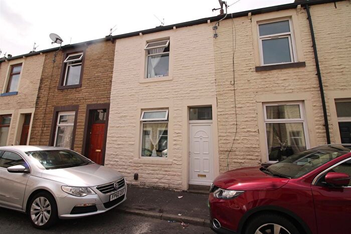 3 Bedroom Terraced House For Sale In Fraser Street, Burnley, BB10