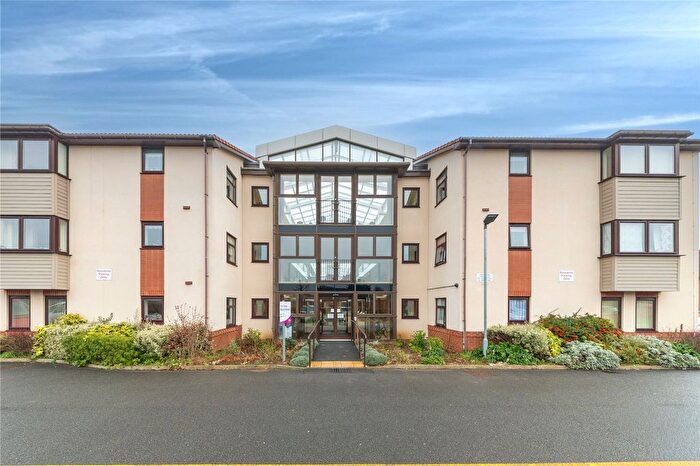 2 Bedroom Flat For Sale In The Limes, Newport Pagnell, MK16