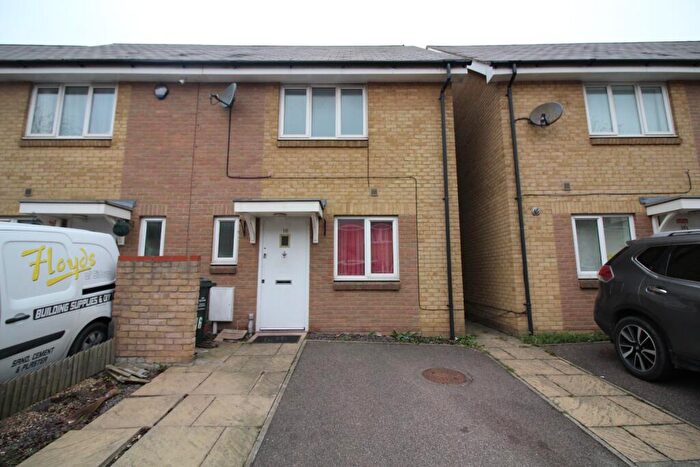 3 Bedroom Terraced House To Rent In Robinson Way, Northfleet, Gravesend, Kent, DA11