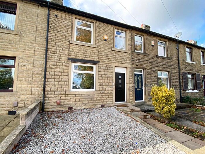 2 Bedroom Terraced House To Rent In Lister Street, Huddersfield, HD5