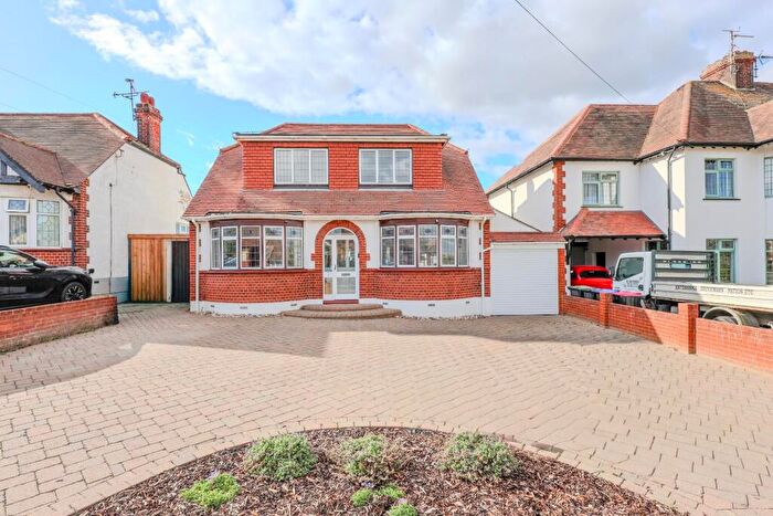 5 Bedroom Detached House For Sale In Somerset Avenue, Westcliff-On-Sea, SS0