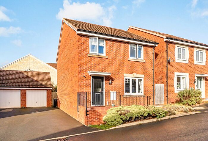 4 Bedroom Detached House For Sale In Hallam Close, Midsomer Norton, Somerset, BA3