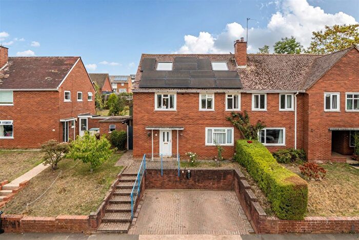 5 Bedroom Semi-Detached House For Sale In Mincinglake Road, Exeter, EX4