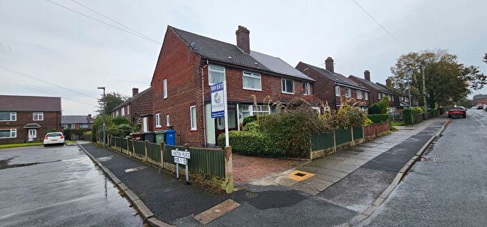 3 Bedroom Semi-Detached House To Rent In Langton Avenue, Standish, Wigan, WN6
