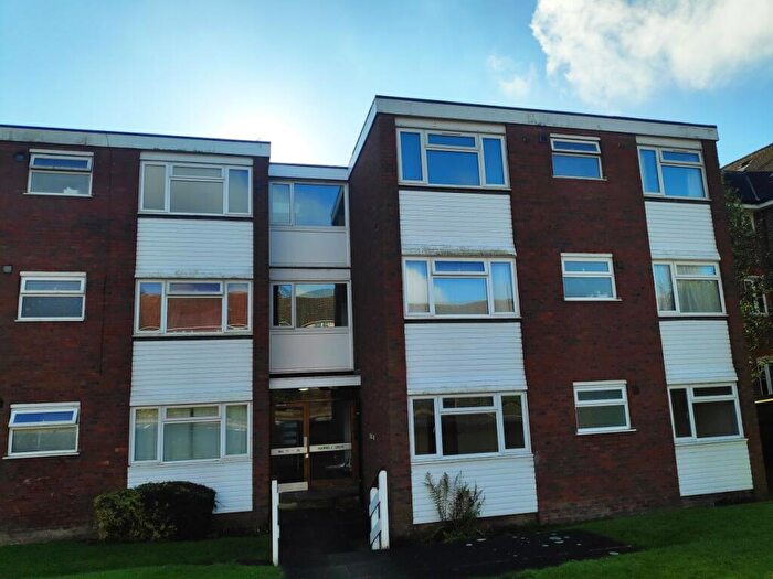 2 Bedroom Apartment To Rent In Station Road, Redhill, RH1