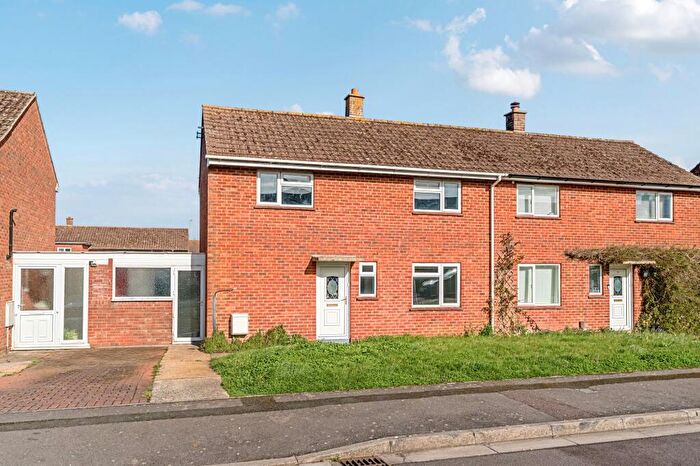 2 Bedroom Semi-Detached House For Sale In Beaulieu Road, Amesbury, SP4