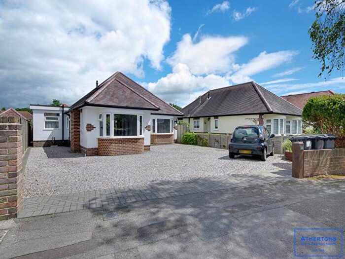 3 Bedroom Detached Bungalow For Sale In Craigmoor Avenue, Bournemouth, BH8