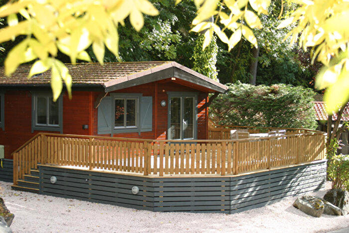 2 Bedroom Lodge For Sale In Chestnut Lodge, Bridge Of Tilt, PH18