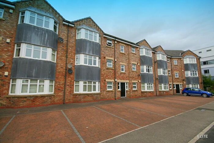 2 Bedroom Apartment To Rent In New Durham Courtyard, Rennys Lane, Gilesgate, DH1