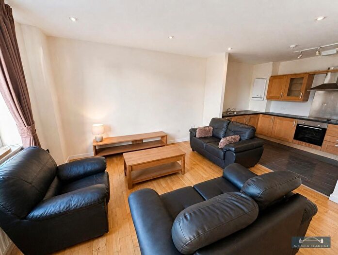 4 Bedroom Flat To Rent In Whitewell Court, Jesmond, NE2