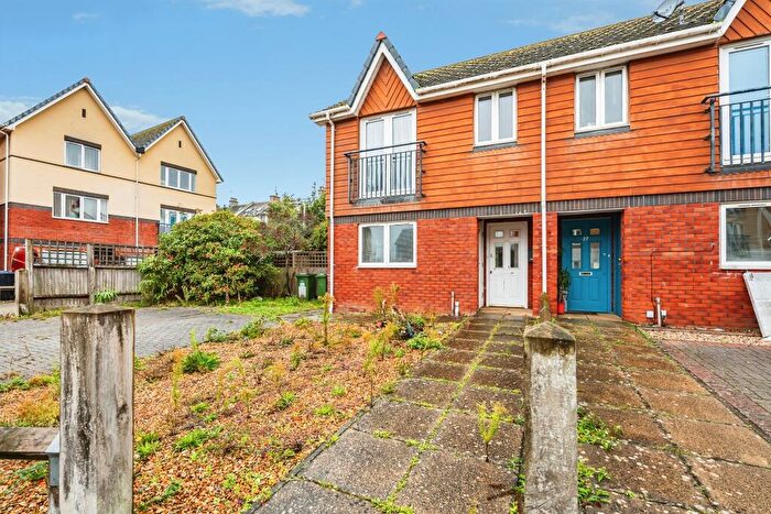 3 Bedroom End Of Terrace House For Sale In West Quay, Newhaven, BN9
