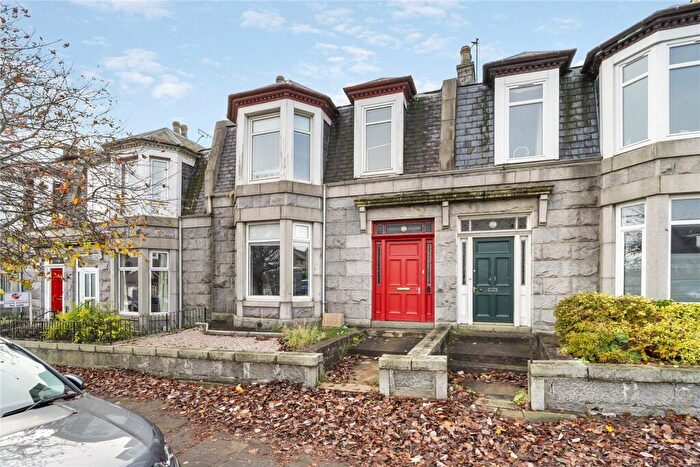 3 Bedroom Terraced House For Sale In Clifton Road, Aberdeen, AB24