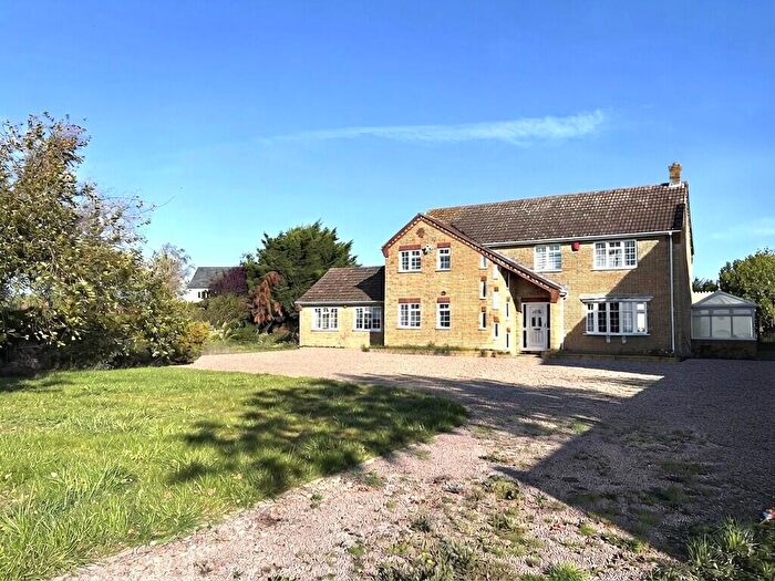 4 Bedroom Detached House For Sale In Fallow Corner Drove, Manea, March, PE15