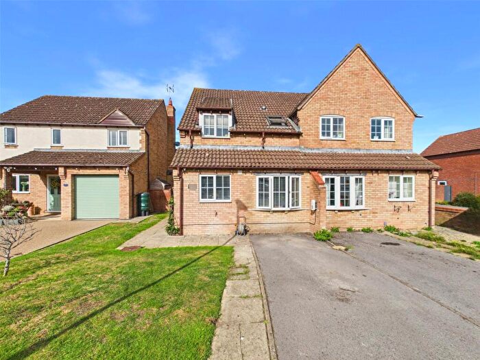 3 Bedroom Semi-Detached House For Sale In The Causeway, Quedgeley, Gloucester, Gloucestershire, GL2