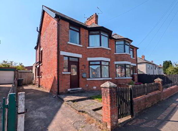 3 Bedroom Semi-Detached House For Sale In Cliftondene Crescent, Belfast, BT14