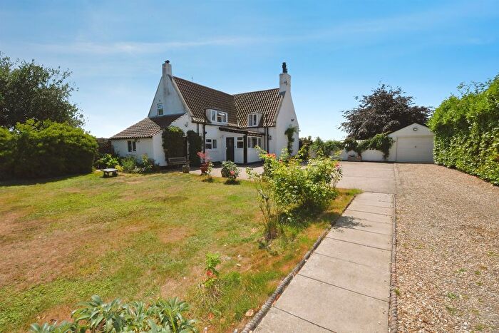 3 Bedroom Detached House For Sale In Southfields, Old Leake, Boston, PE22