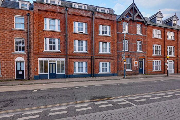 1 Bedroom Flat To Rent In Station Road West, Canterbury, CT2