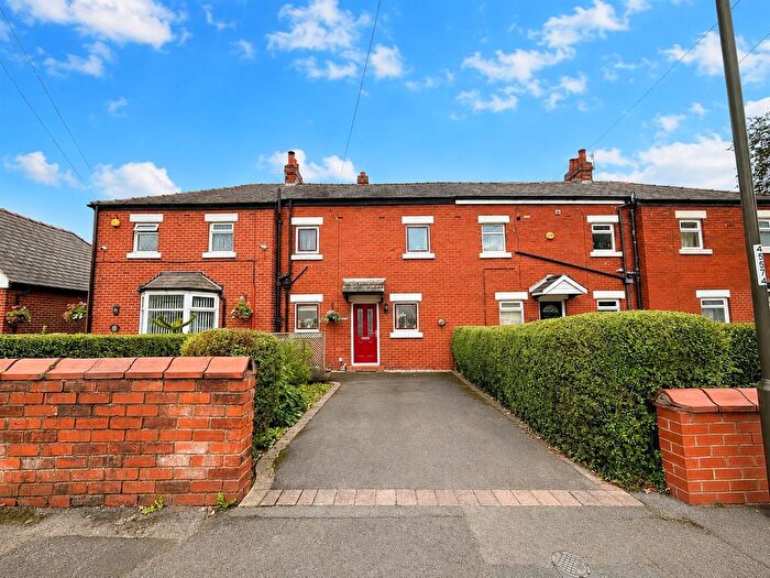 2 Bedroom Mews For Sale In Lynmouth, Hadfield Road, Hadfield, Glossop, SK13