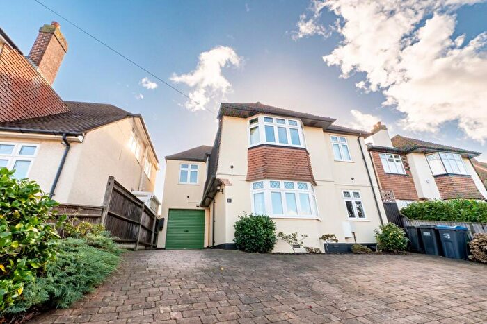 5 Bedroom Detached House For Sale In Devonshire Way, Shirley, Croydon, CR0