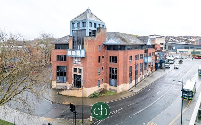 2 Bedroom Apartment To Rent In Kingsbridge Point, Town Centre, Swindon, SN1