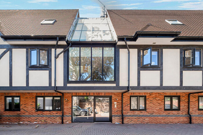 2 Bedroom Apartment To Rent In Ewell Road, Cheam, Sutton, SM3
