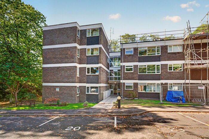 2 Bedroom Property To Rent In Branksome Wood Road, Leighton Lodge, BH2