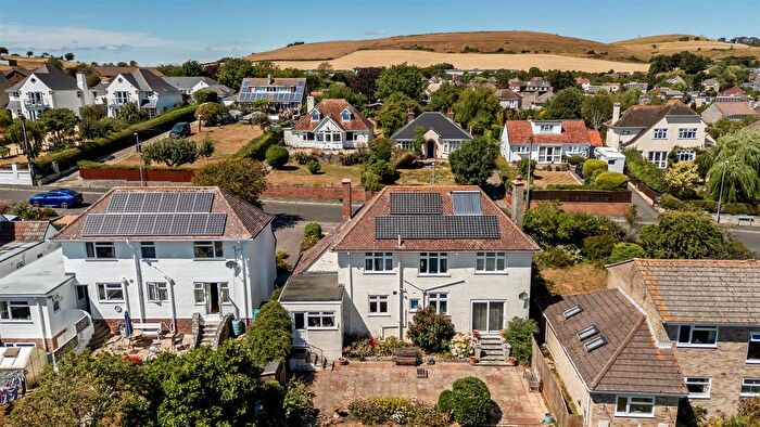4 Bedroom Detached House For Sale In Wyke Oliver Road, Weymouth, DT3
