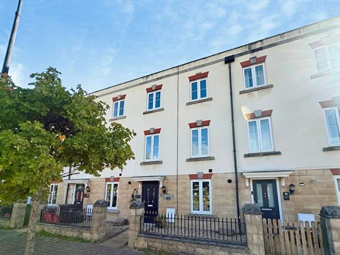 5 Bedroom Terraced House To Rent In Longridge Way, Weston-Super-Mare, BS24