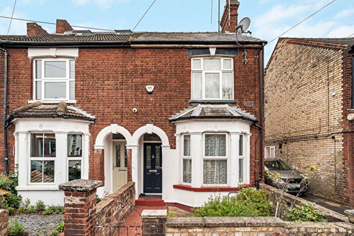 3 Bedroom Semi-Detached House For Sale In Ickleford Road, Hitchin, SG5