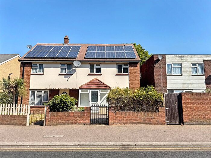 3 Bedroom Semi-Detached House For Sale In Crownfield Road, London, E15