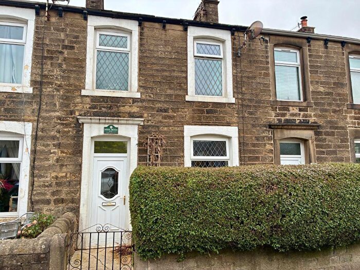 2 Bedroom Terraced House To Rent In Park Road, Barnoldswick, BB18