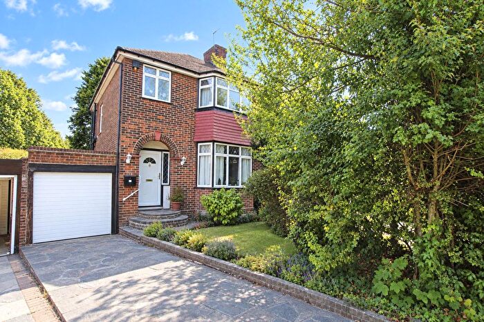 3 Bedroom Semi-Detached House For Sale In Ashridge Crescent, Shooters Hill, SE18