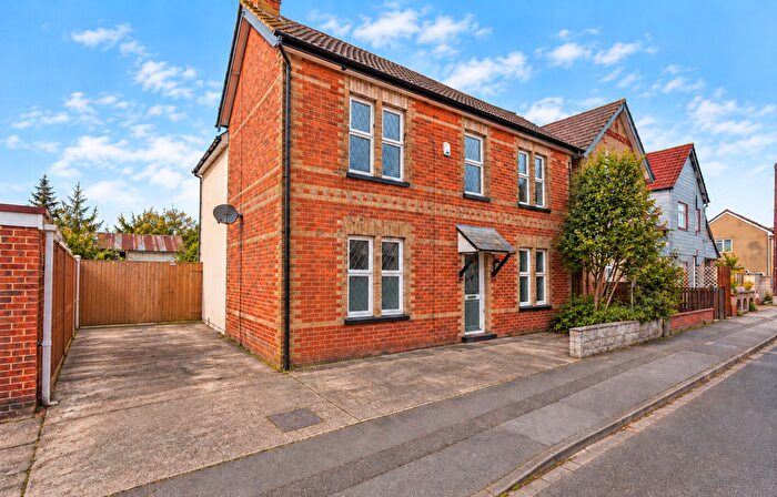 6 Bedroom Detached House To Rent In Junction Road, Bournemouth, BH9
