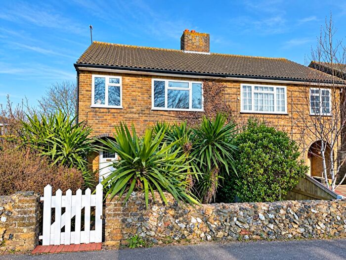 3 Bedroom Semi-Detached House To Rent In Rumfields Road, Broadstairs, Kent, CT10