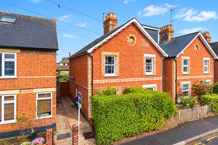 2 Bedroom Semi-Detached House For Sale In Anyards Road, Cobham, KT11