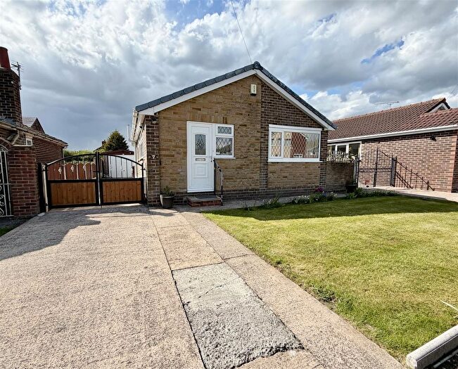 2 Bedroom Detached Bungalow For Sale In Manor Park Avenue, Allerton Bywater, Castleford, WF10