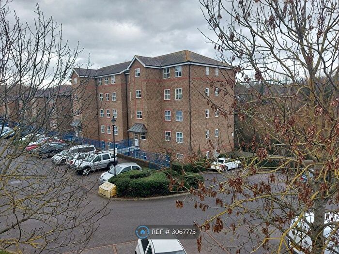 2 Bedroom Flat To Rent In River Bank Close, Maidstone, ME15