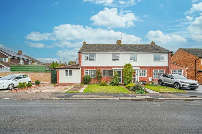 4 Bedroom Semi-Detached House For Sale In Truelocks Way, Wantage, OX12