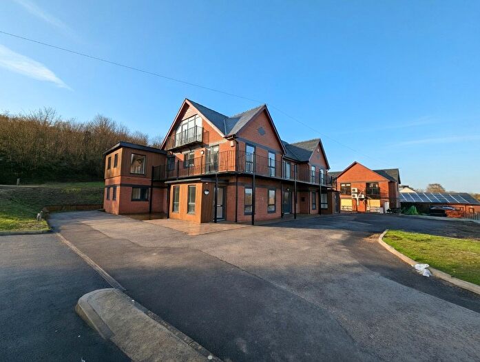 2 Bedroom Flat To Rent In Ailsa Craig Apartments, Flat, Kidwelly, SA17