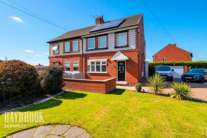 3 Bedroom Semi-Detached House For Sale In Foley Avenue, Wombwell, S73