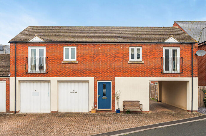 2 Bedroom Coach House For Sale In Webbs Way, Tewkesbury, Gloucestershire, GL20