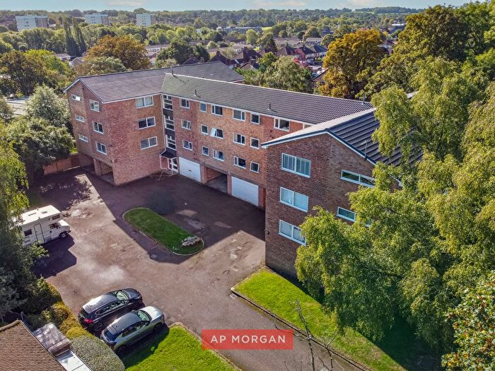 2 Bedroom Flat For Sale In Flat, Woodleigh Court, Birmingham, West Midlands, B38