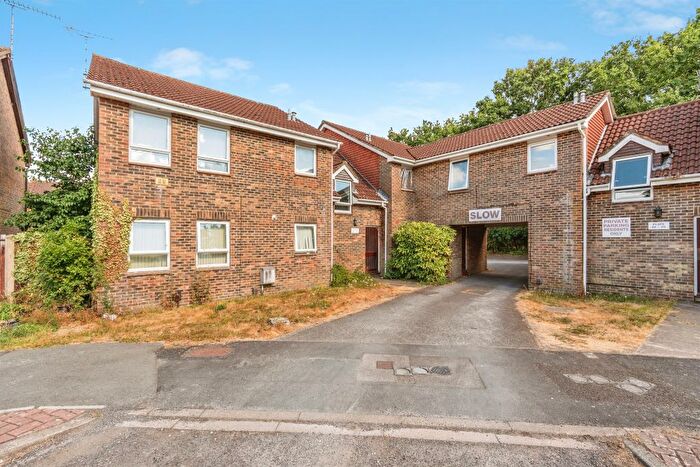 1 Bedroom Studio For Sale In Alfred Close, Totton, Southampton, SO40
