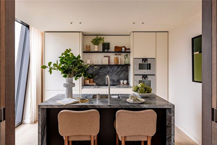 3 Bedroom Flat For Sale In The Broadway, Broadway, London, SW1H