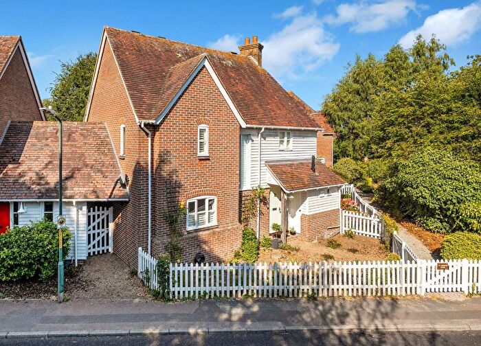 3 Bedroom End Of Terrace House For Sale In Oxenturn Road, Wye, Ashford, TN25