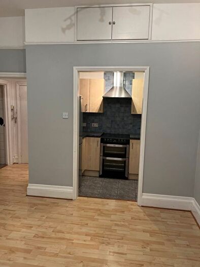 Studio To Rent In Warwick Park, Tunbridge Wells, Kent, TN2