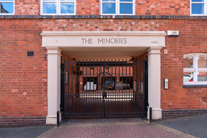 4 Bedroom Town House For Sale In Warstone Lane, Birmingham, West Midlands, B18